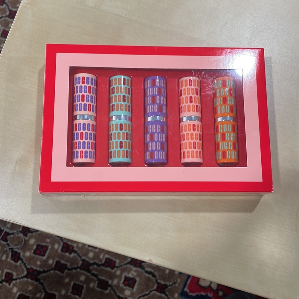 Brand New 5 piece Clinique lipstick gift set - Picture 2 of 3